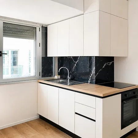 Center Fast Wi-fi 5 Min To Skanderbeg Square Appartement Tirana