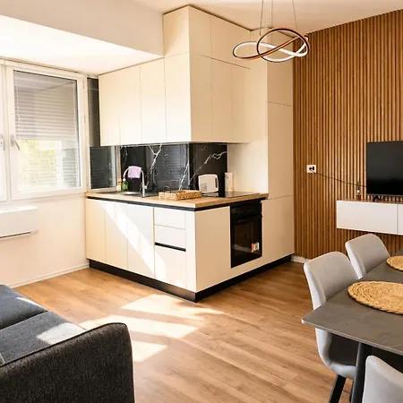 Center Fast Wi-fi 5 Min To Skanderbeg Square Appartement Tirana